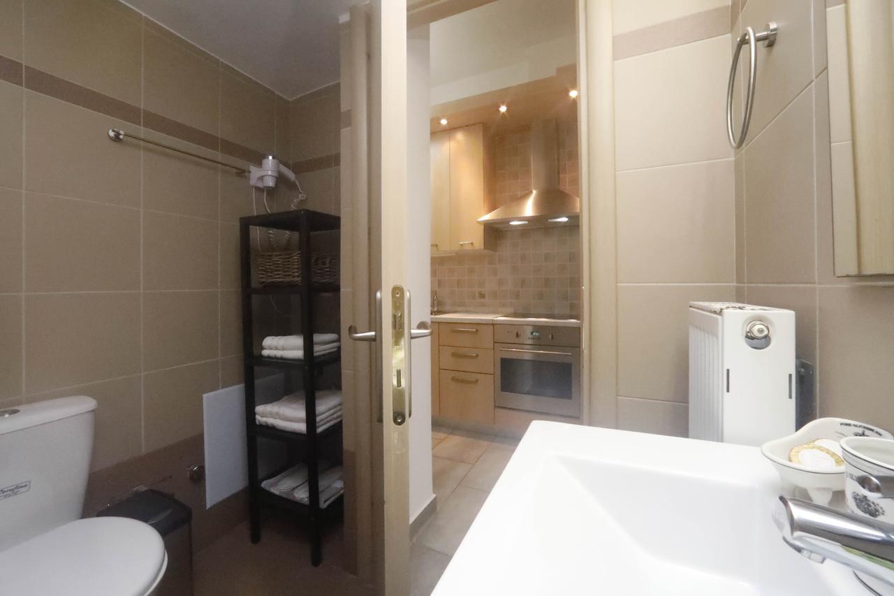 Gazi Boutique Apartment 2 أثينا المظهر الخارجي الصورة